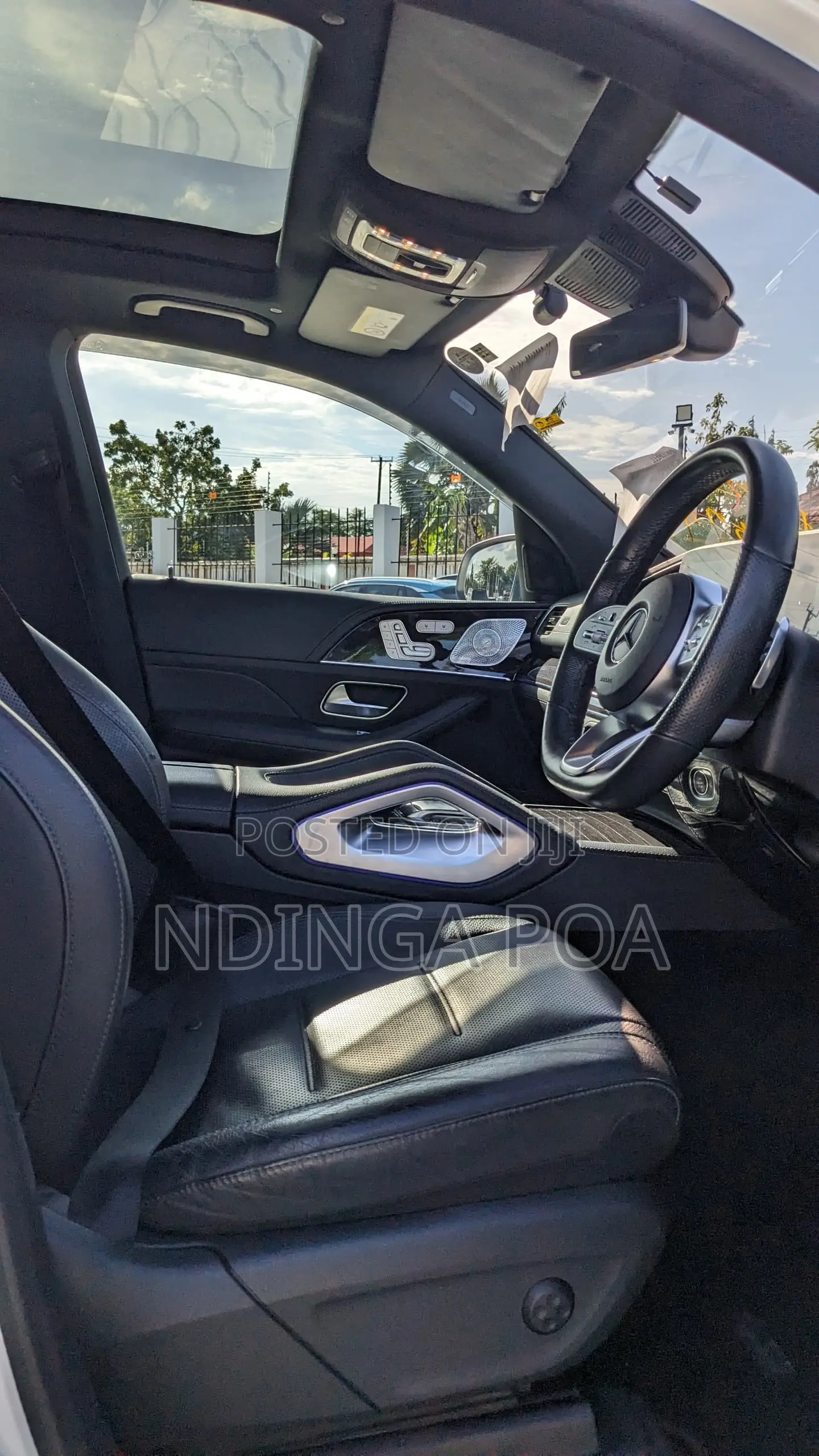 Mercedes-Benz GLE-Class GLE 300d 4MATIC 2019 White