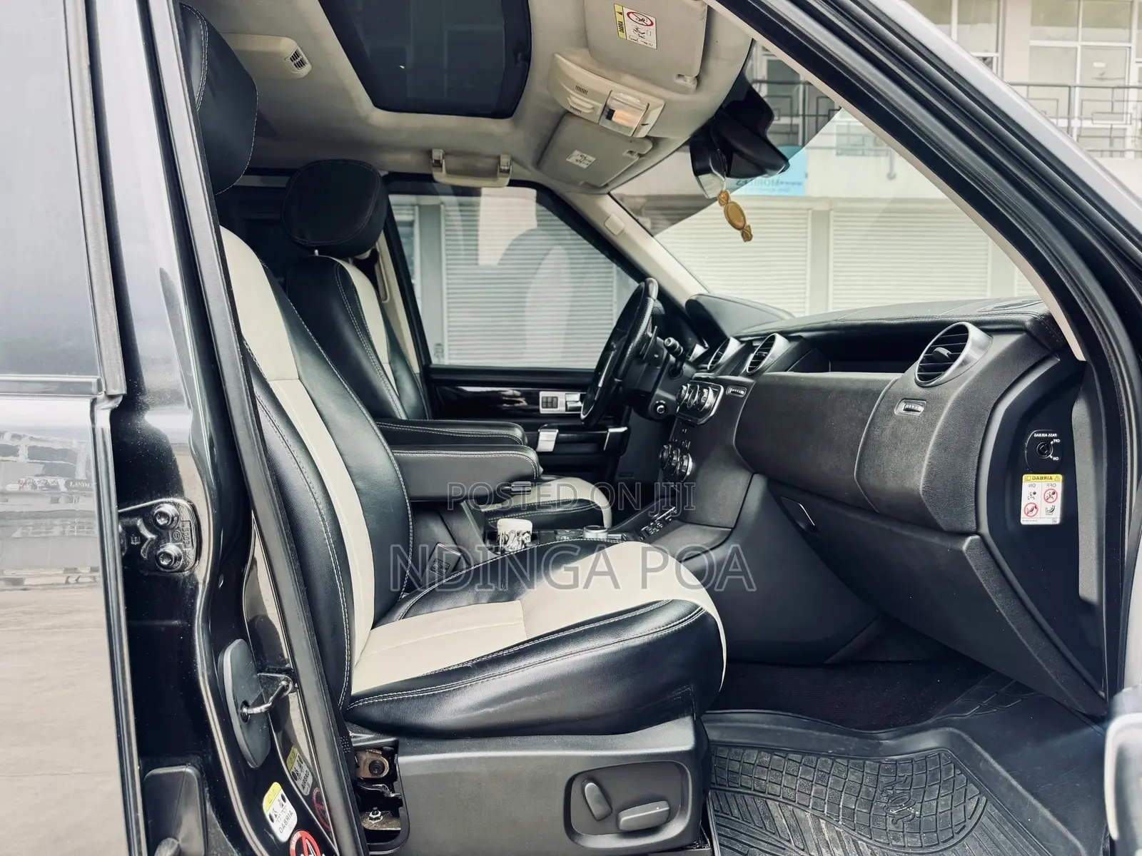 Land Rover Discovery 2015 Gray