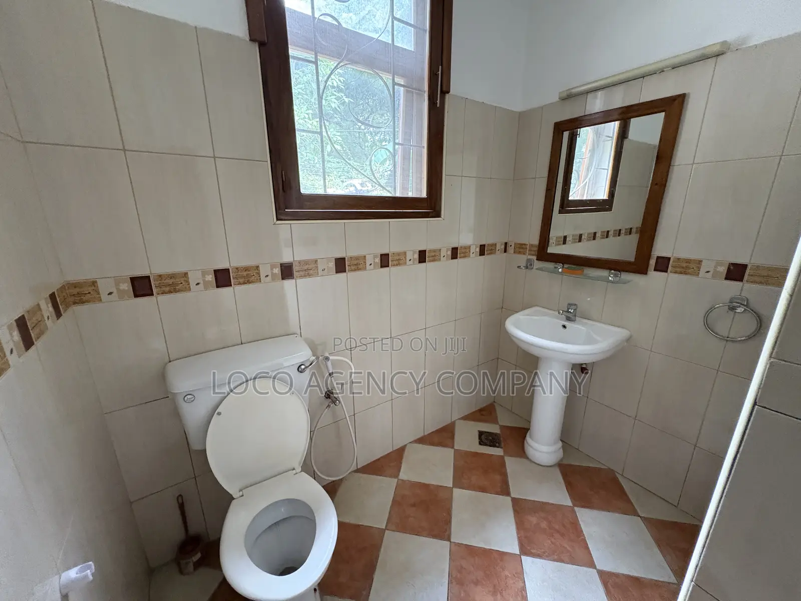 5bdrm House in Trusted Real Estate, Oyster Bay for rent