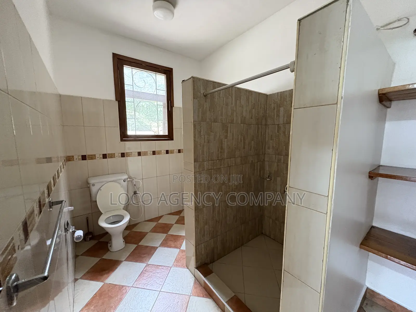 5bdrm House in Trusted Real Estate, Oyster Bay for rent