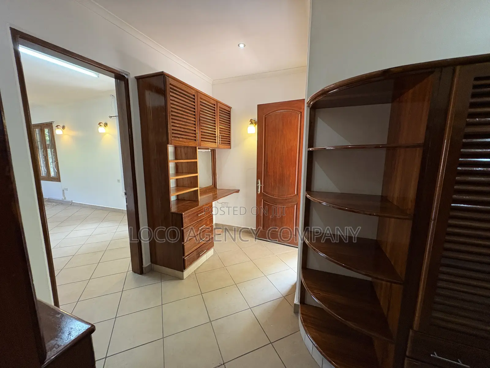 5bdrm House in Trusted Real Estate, Oyster Bay for rent