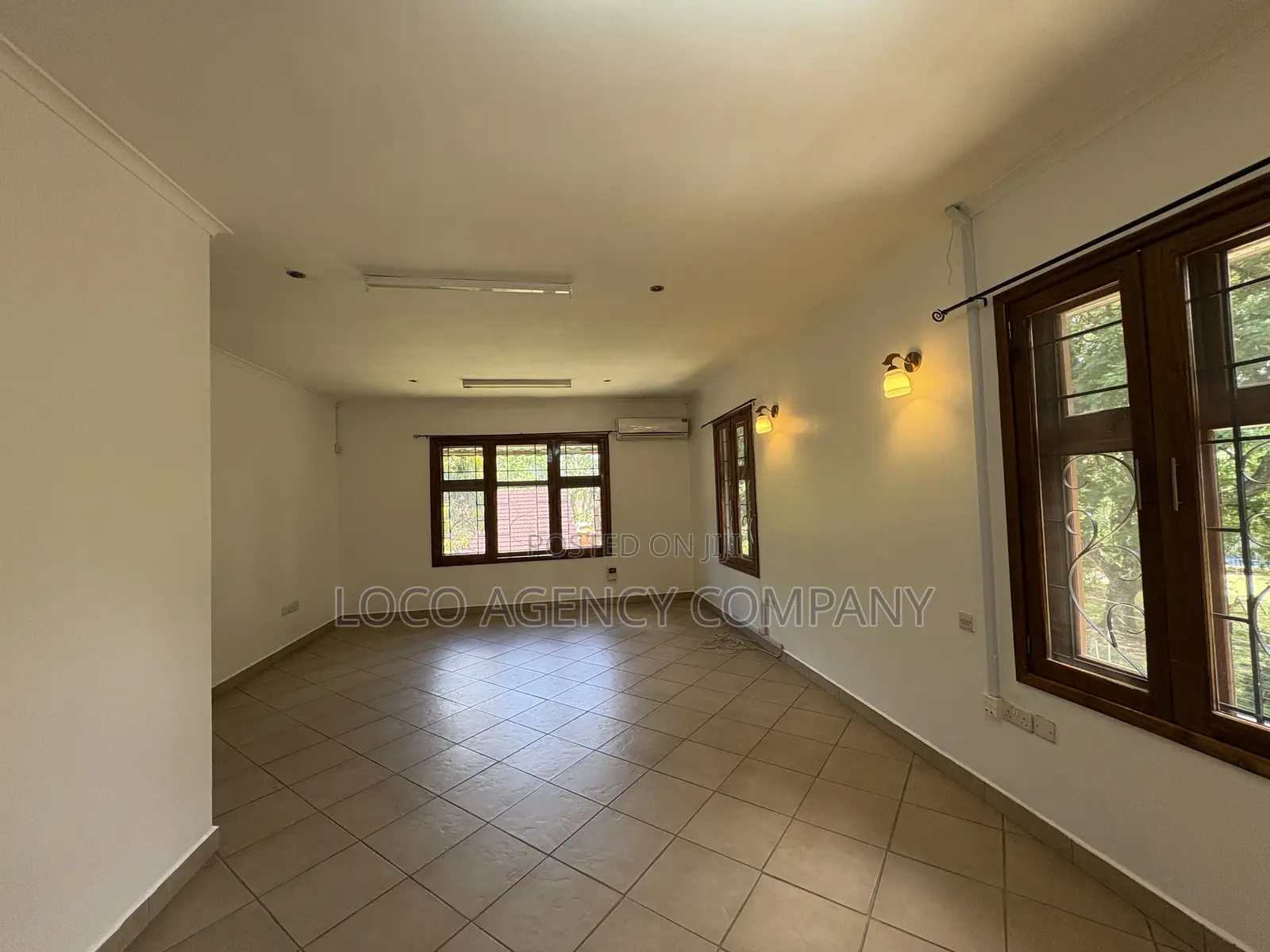 5bdrm House in Trusted Real Estate, Oyster Bay for rent