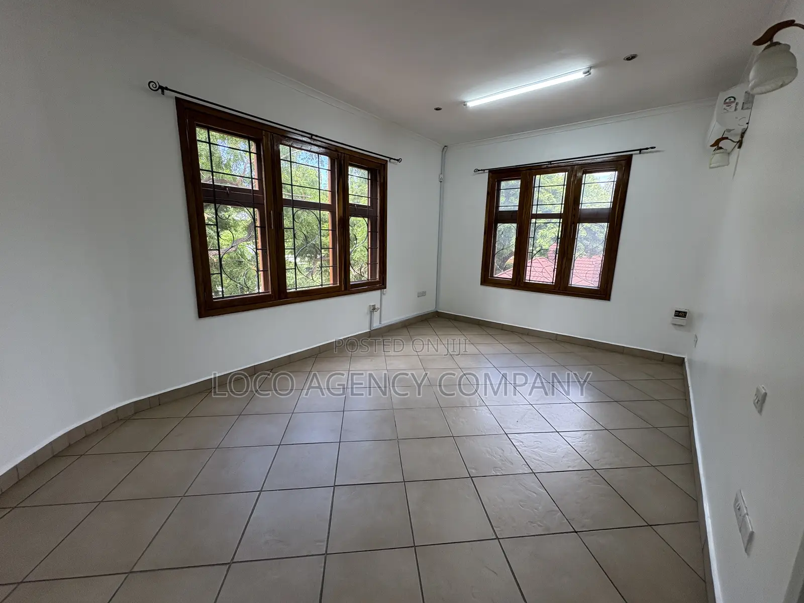 5bdrm House in Trusted Real Estate, Oyster Bay for rent