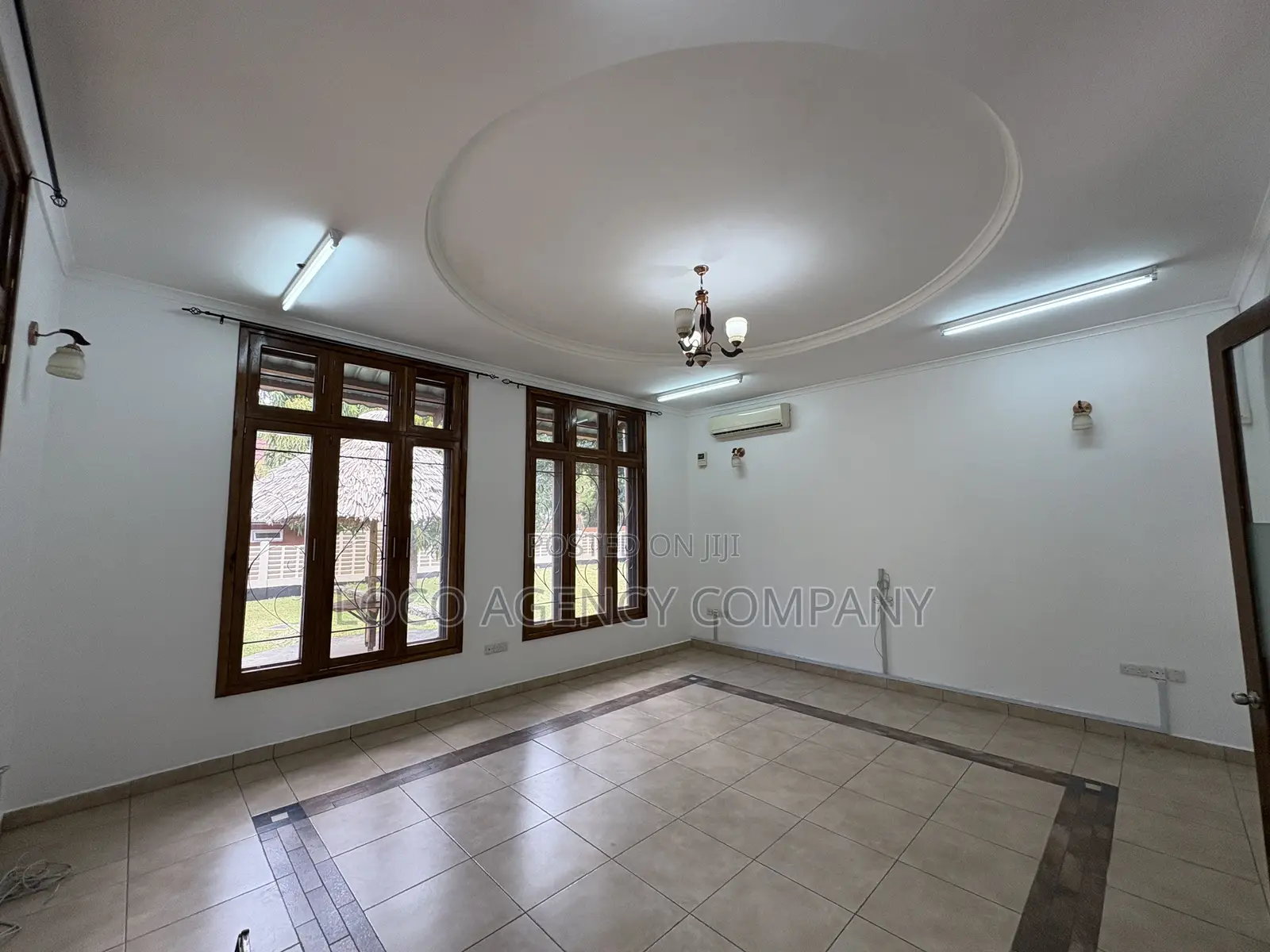 5bdrm House in Trusted Real Estate, Oyster Bay for rent