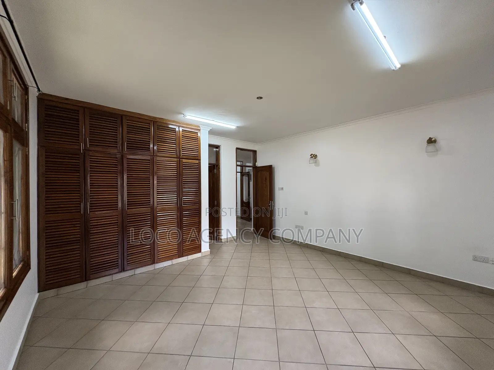 5bdrm House in Trusted Real Estate, Oyster Bay for rent