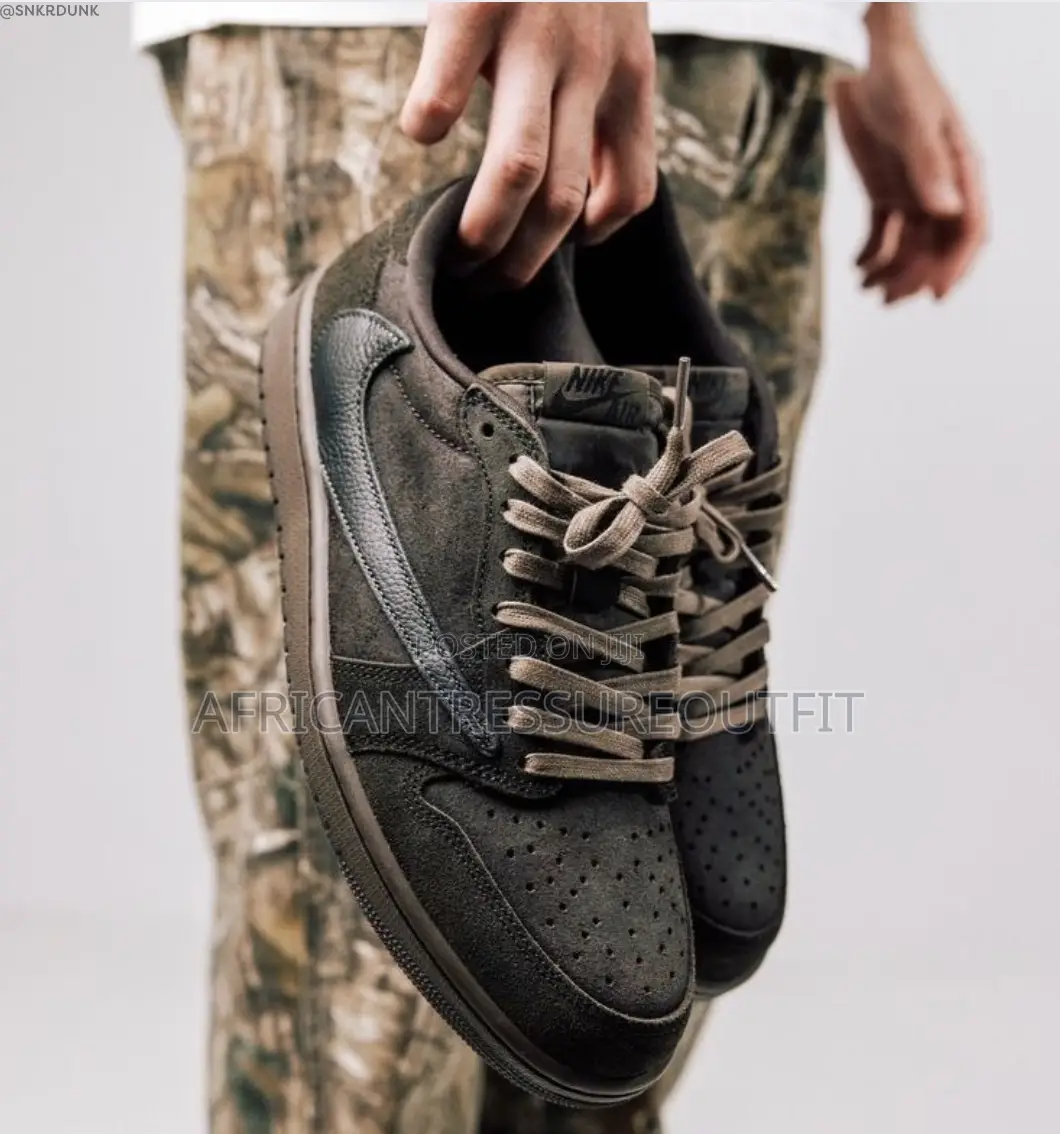 Travis Scott X Nike Jordan Low 1 Available for Best Price