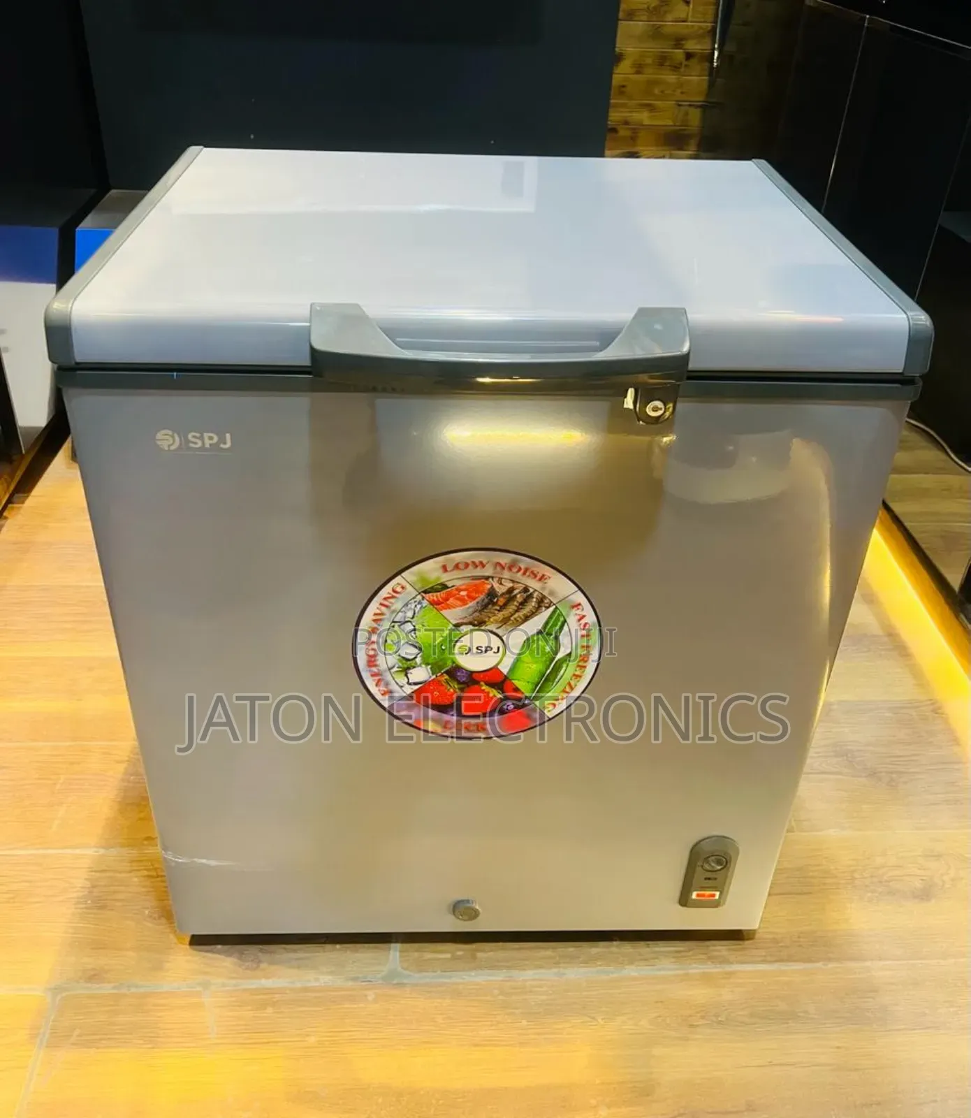 SPJ Freezer* 150 LTR