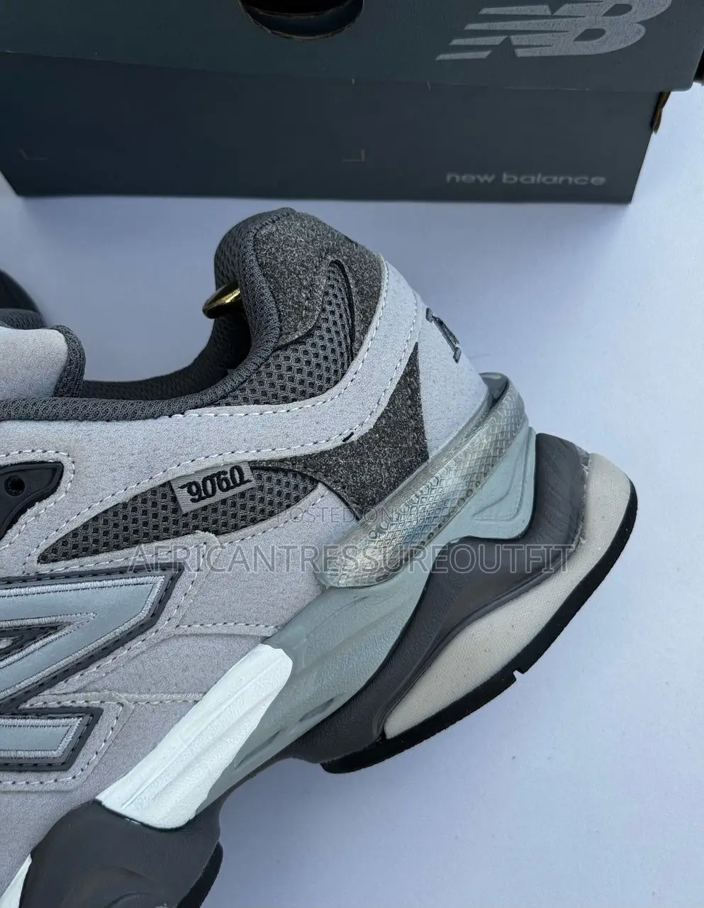 New Balance Sneakers New Collection in Market