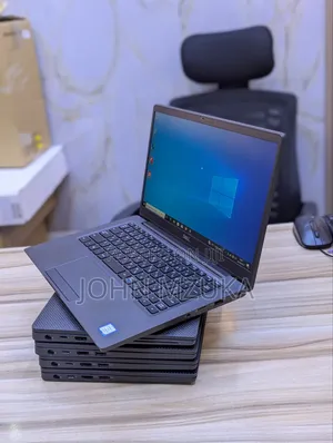 Laptop Dell Latitude 7300 4GB Intel Core I5 SSD 256GB