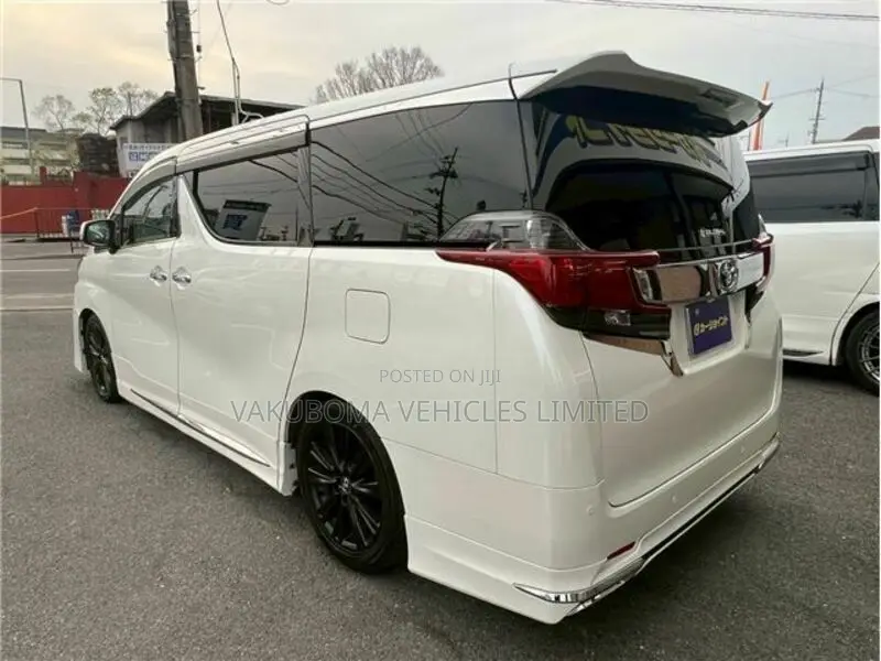 Toyota Vellfire 2016 Pearl