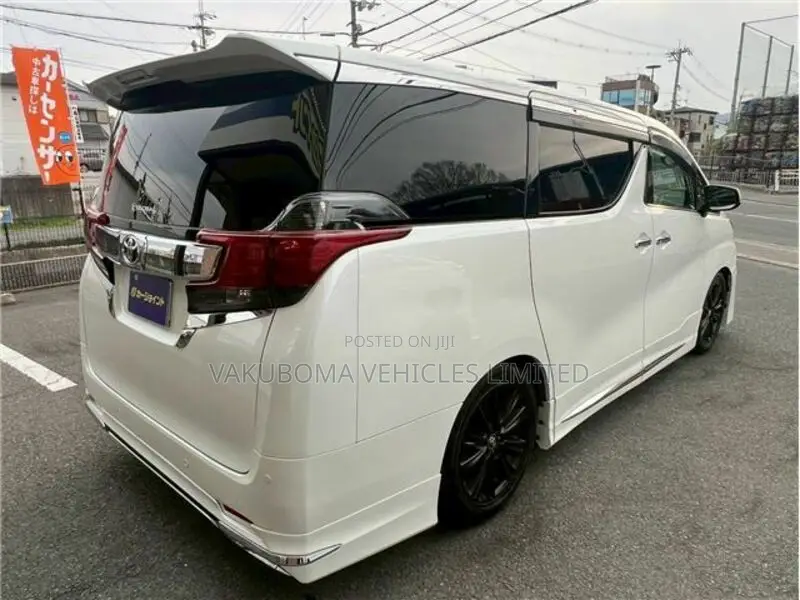 Toyota Vellfire 2016 Pearl