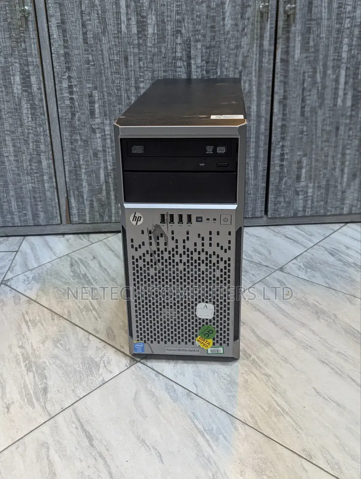 Server HP ProLiant DL380P Gen8 18GB Intel Xeon HDD 1.5T