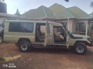 Toyota Land Cruiser 1998 Beige