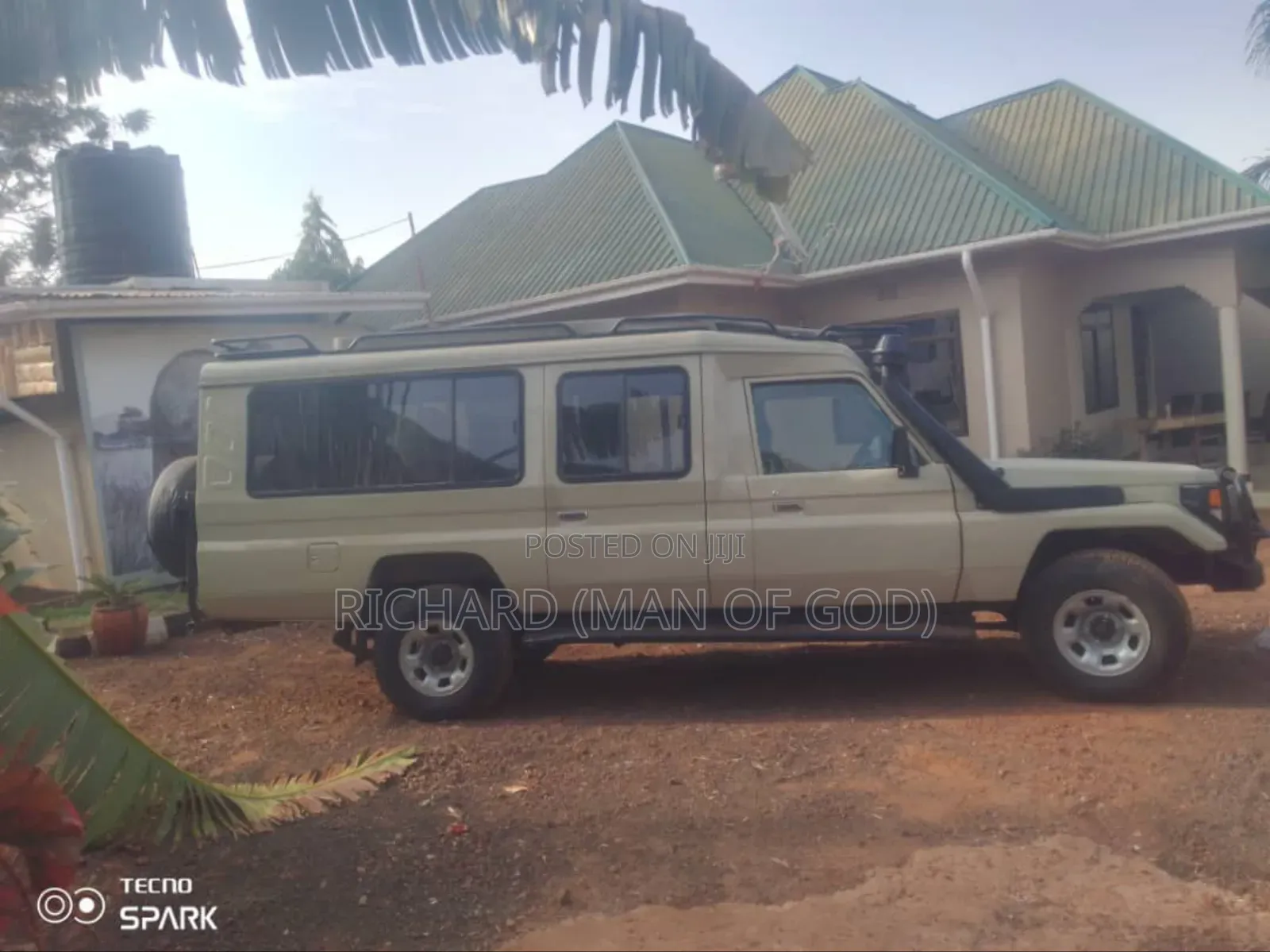 Toyota Land Cruiser 1998 Beige