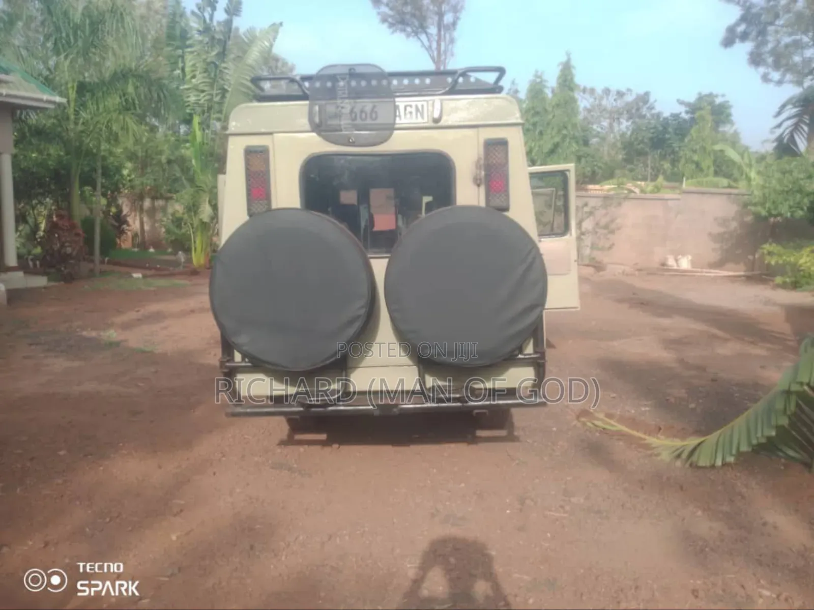 Toyota Land Cruiser 1998 Beige