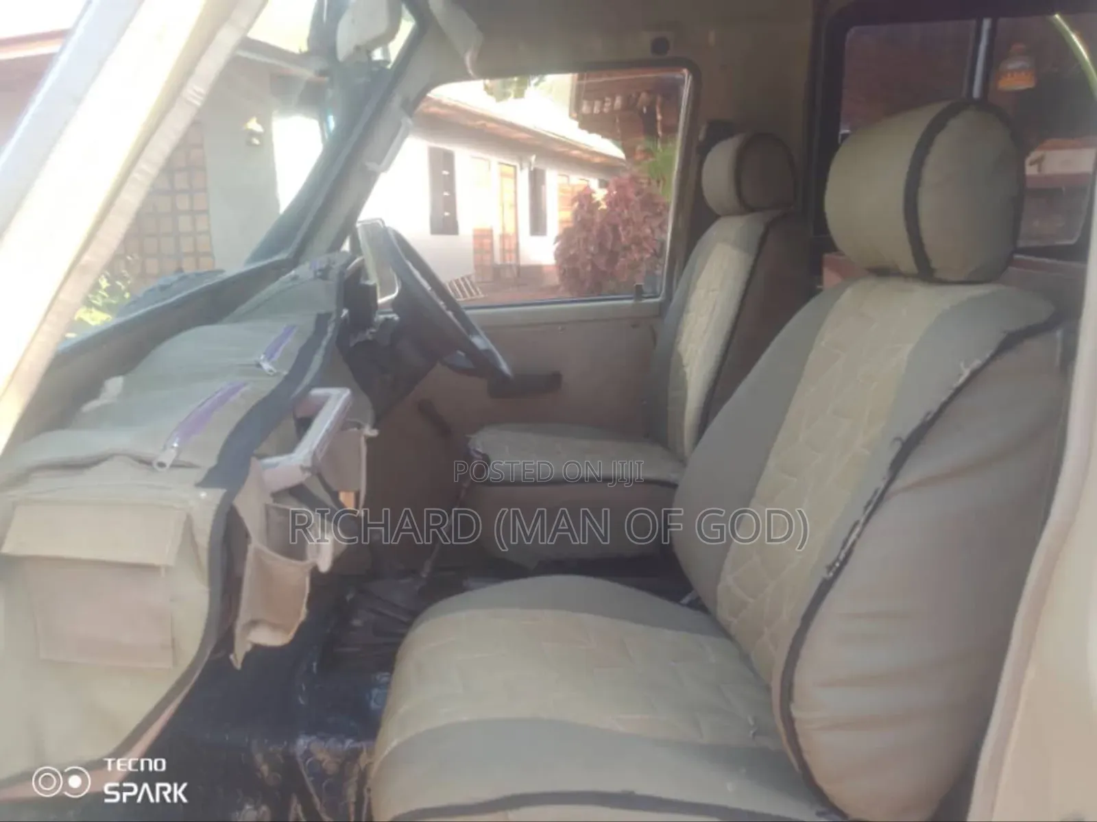 Toyota Land Cruiser 1998 Beige