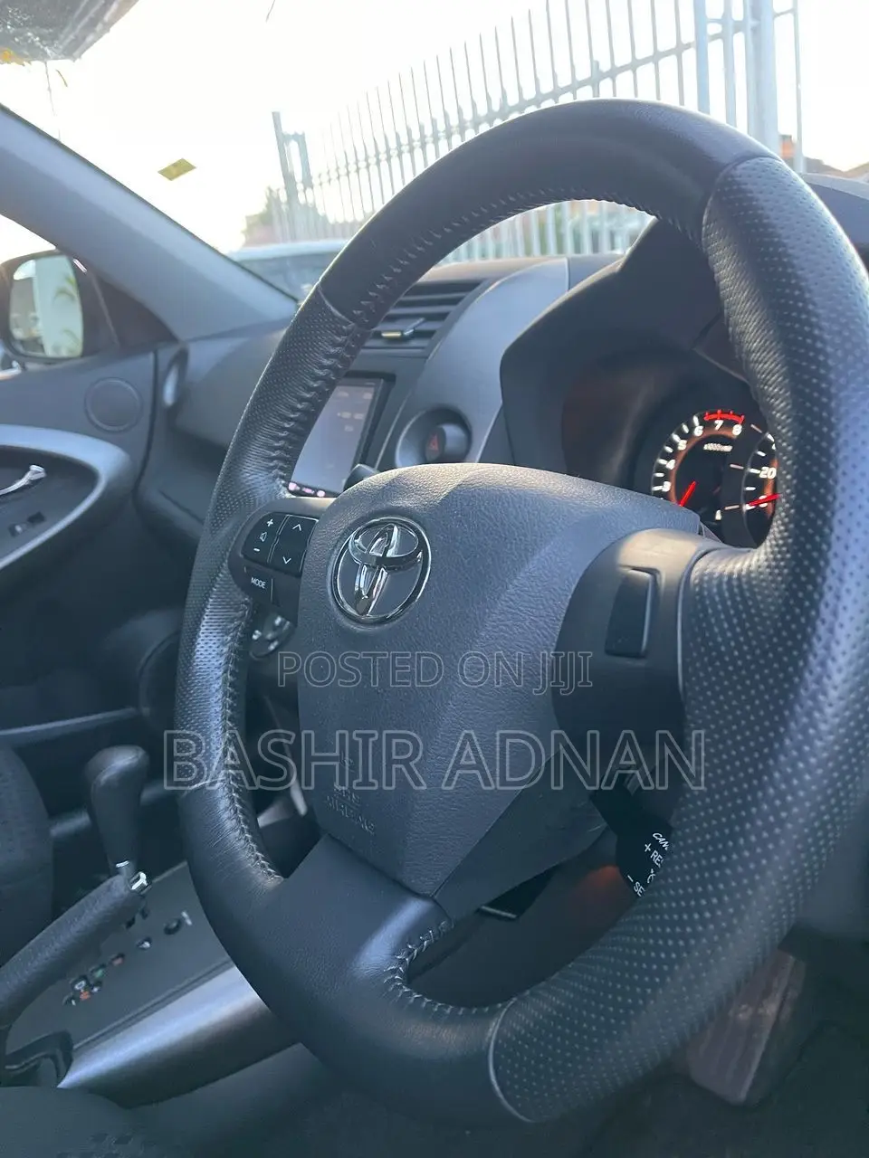 Toyota Vanguard 2012 Black
