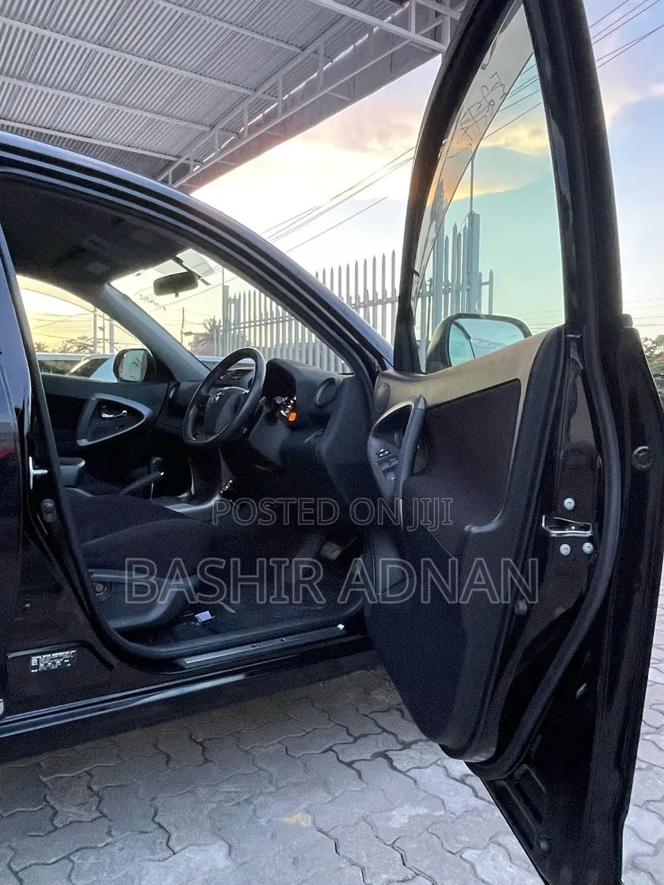 Toyota Vanguard 2012 Black
