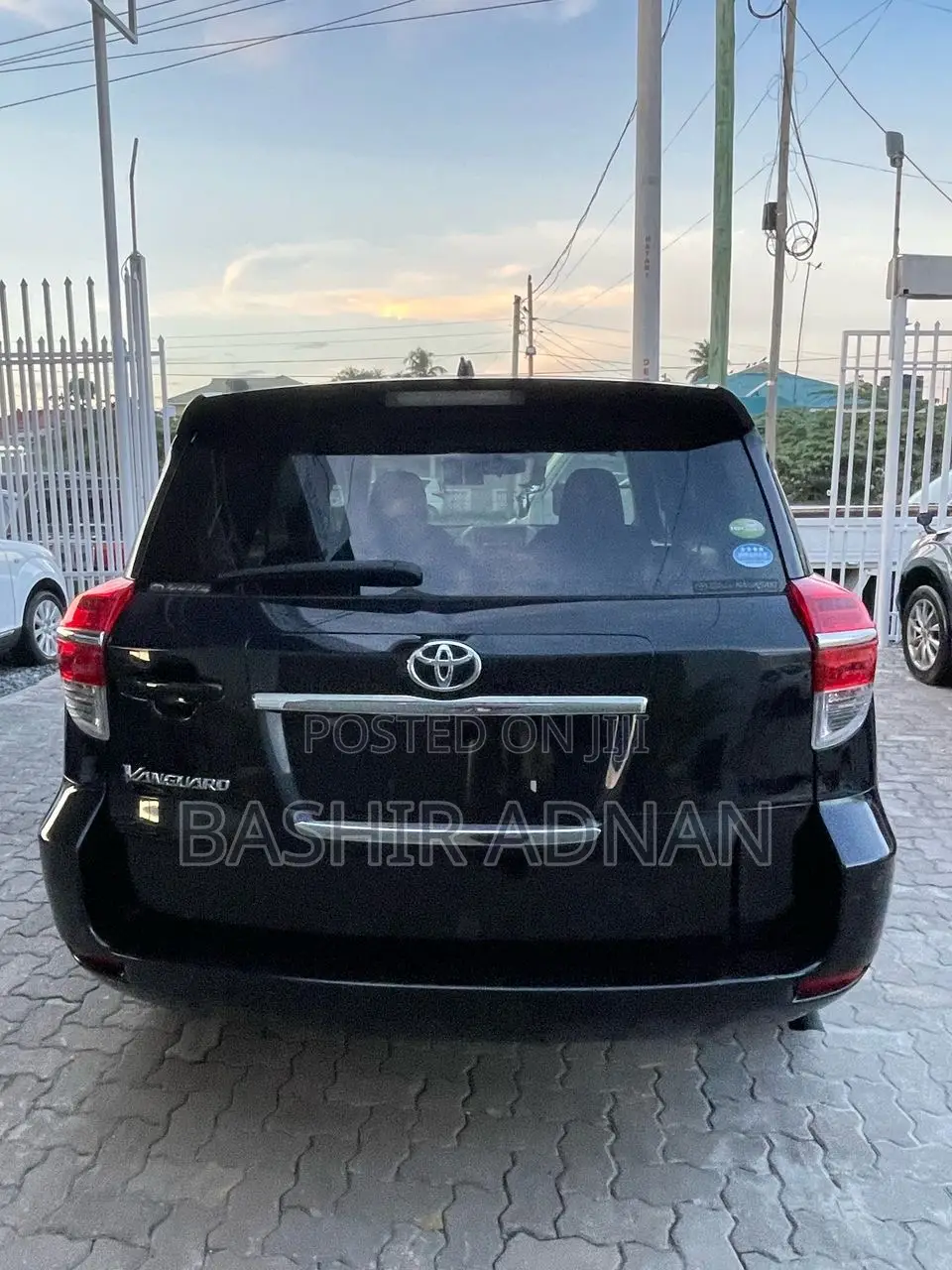 Toyota Vanguard 2012 Black