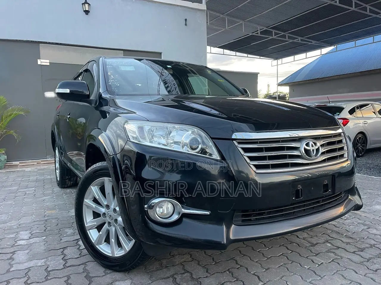 Toyota Vanguard 2012 Black