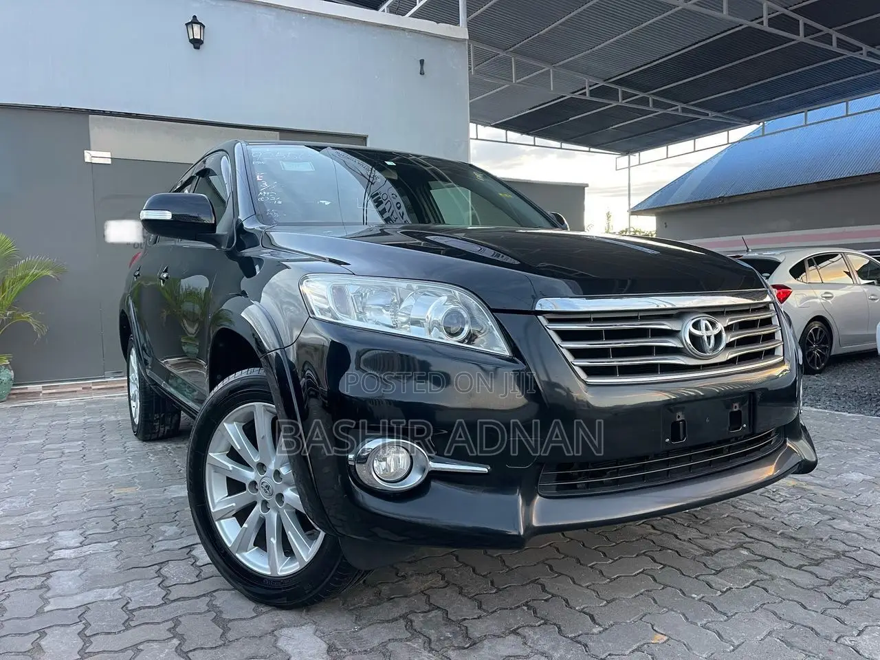 Toyota Vanguard 2012 Black