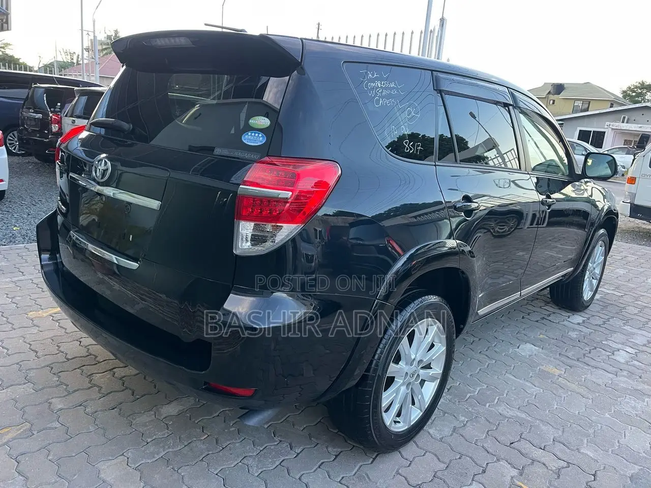 Toyota Vanguard 2012 Black