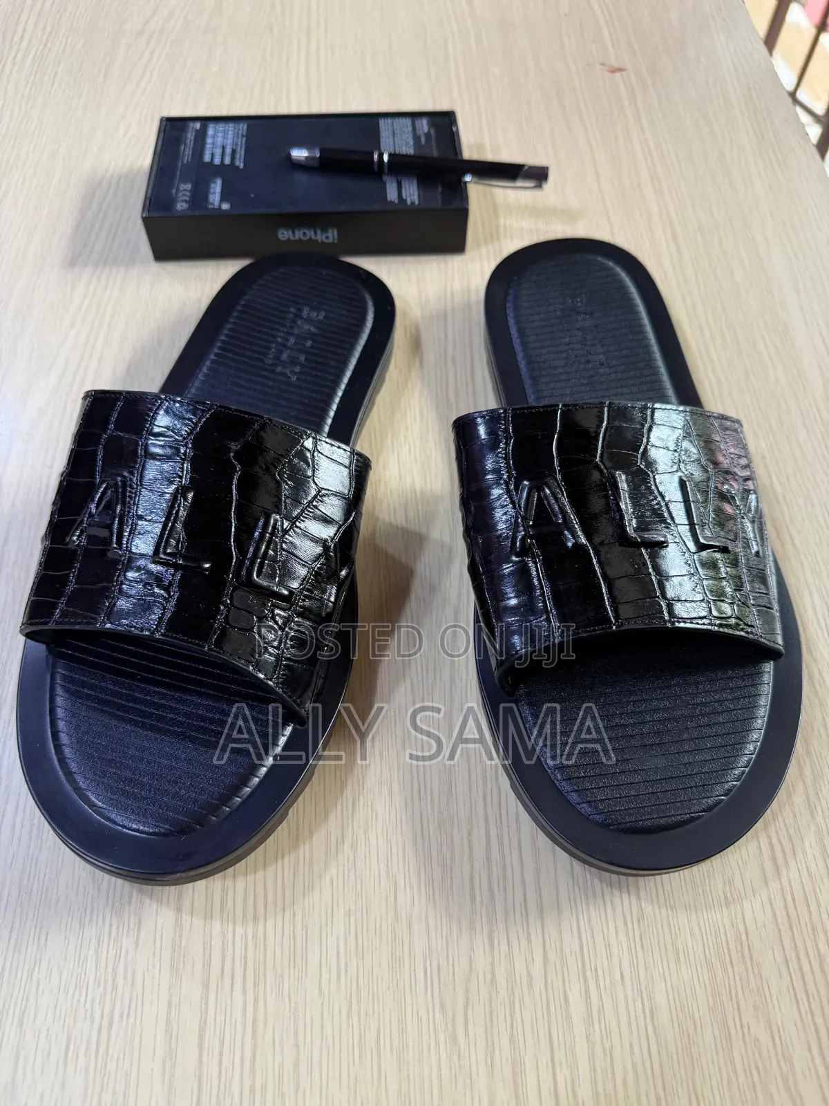 Men's Sandals Black Brown Material Leather. More Brand