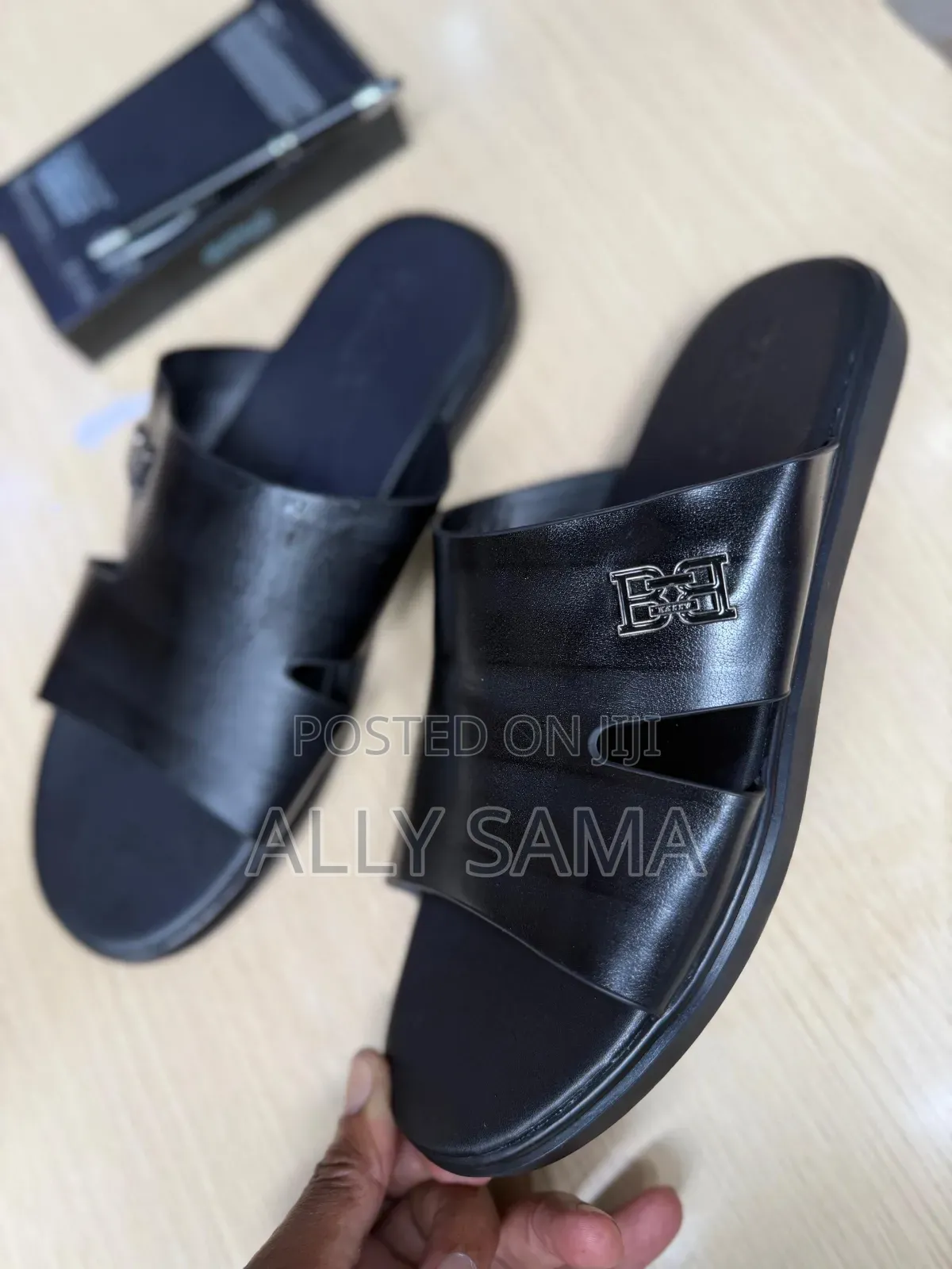 Men's Sandals Black Brown Material Leather. More Brand