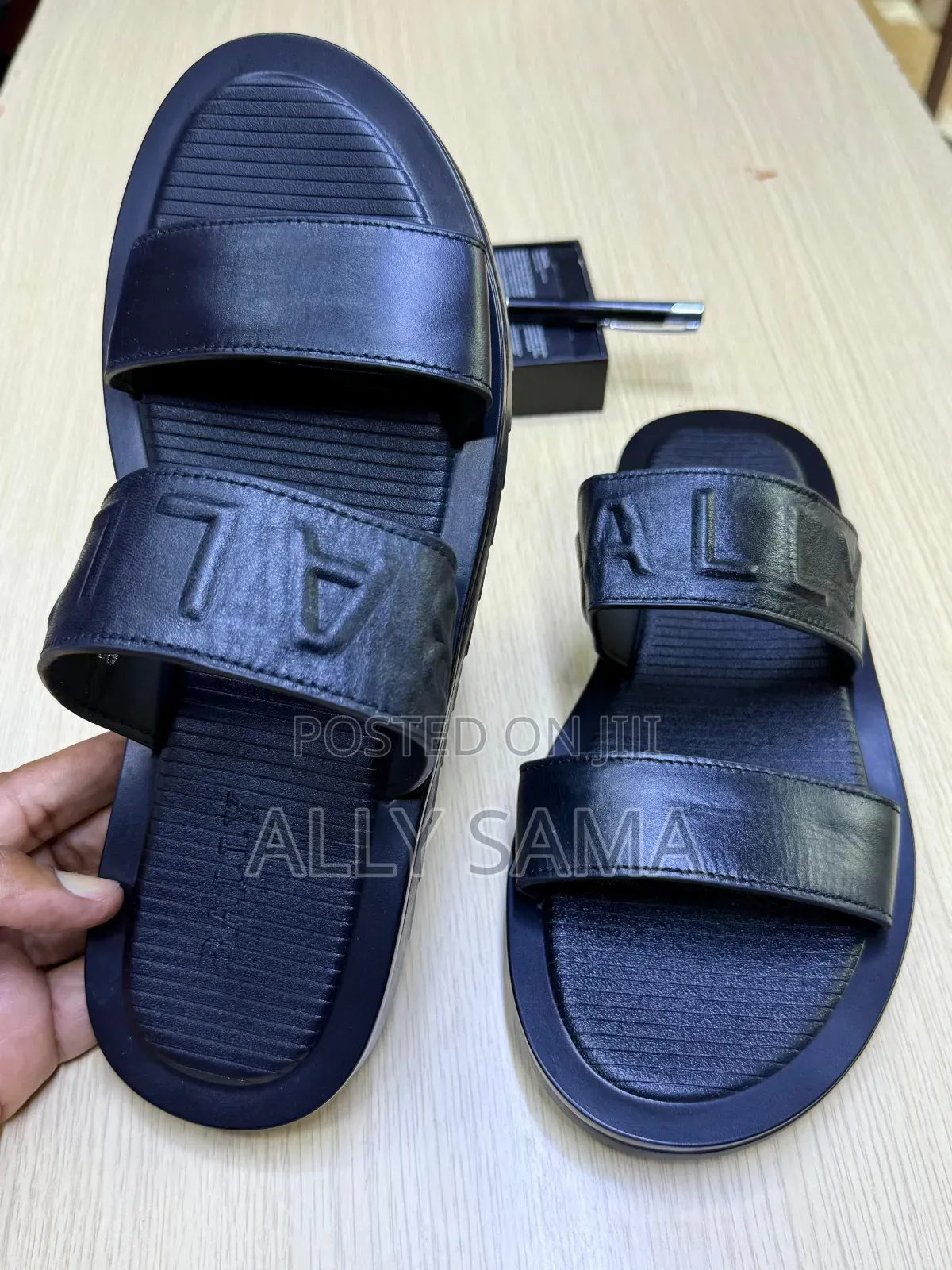 Men's Sandals Black Brown Material Leather. More Brand
