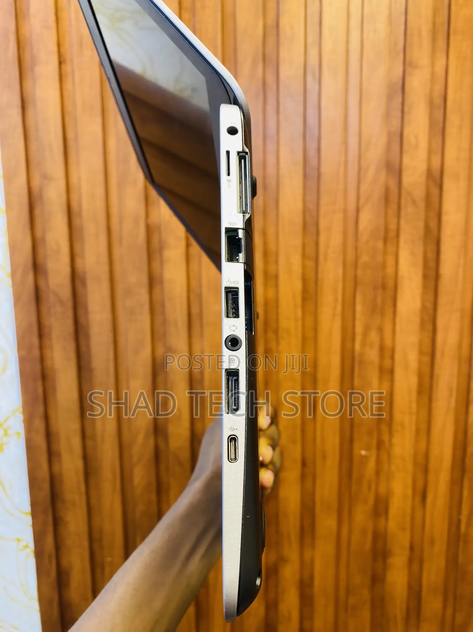 Laptop HP EliteBook 820 G3 8GB Intel Core I5 SSD 256GB