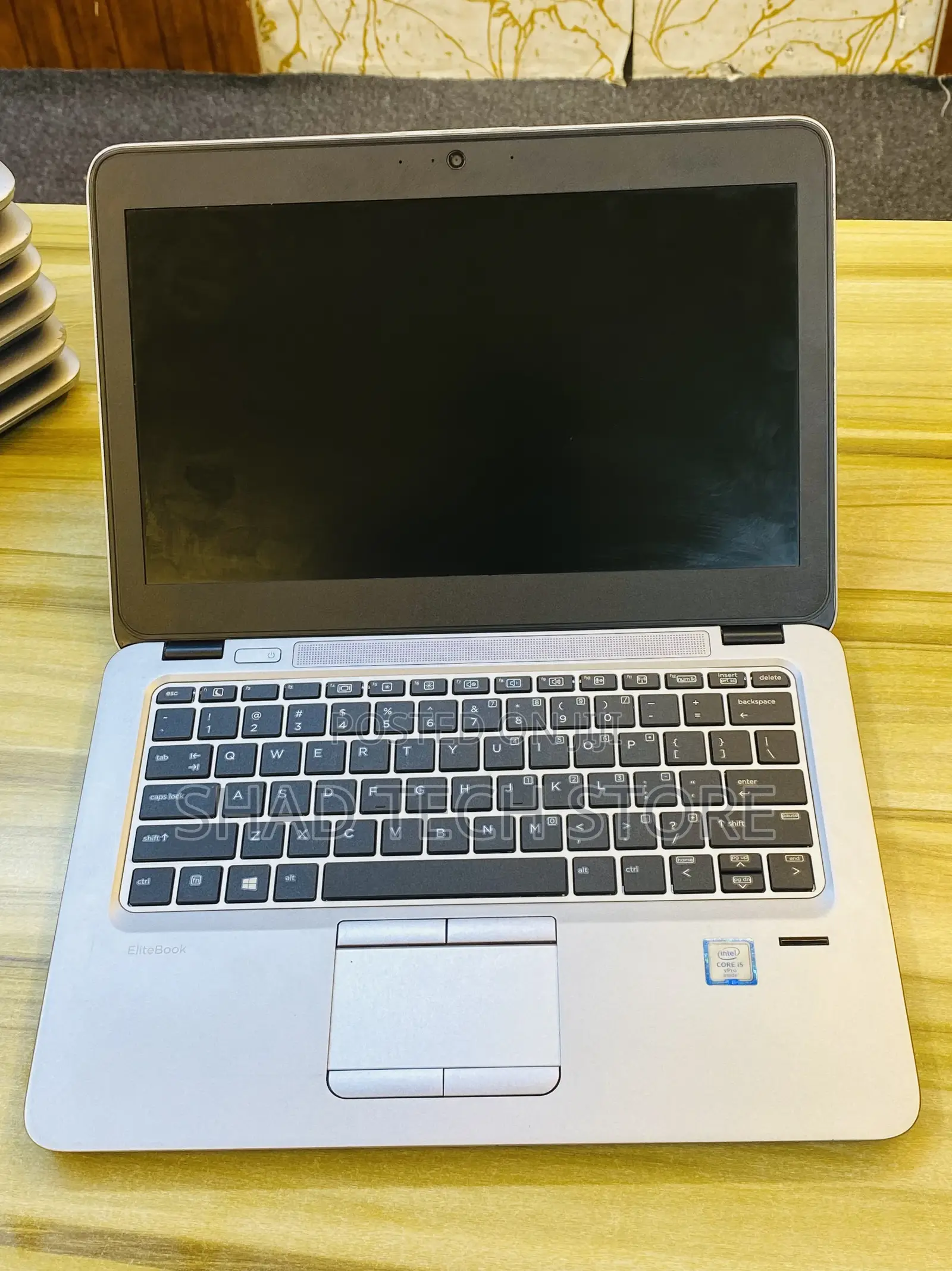 Laptop HP EliteBook 820 G3 8GB Intel Core I5 SSD 256GB