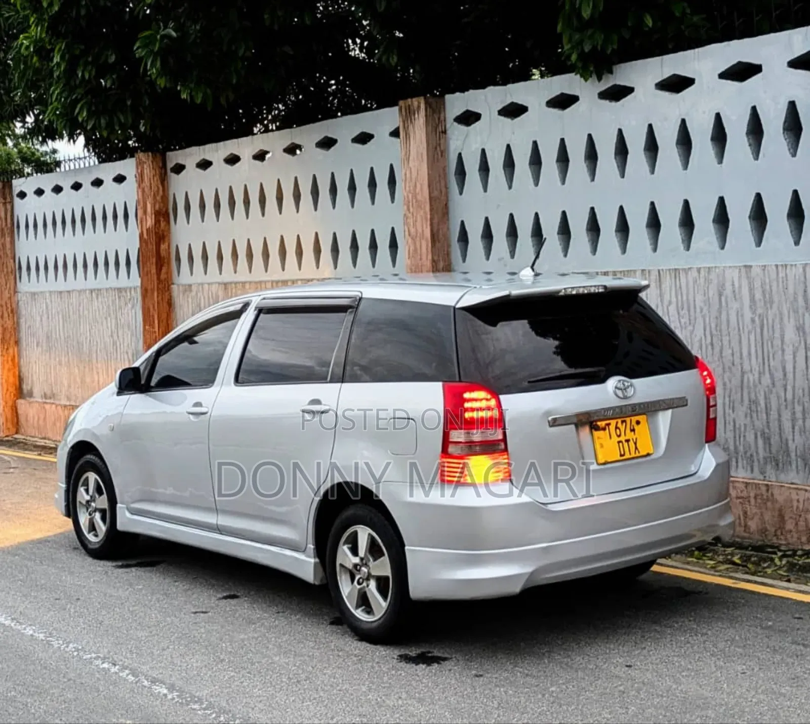 Toyota Wish 2004 Silver