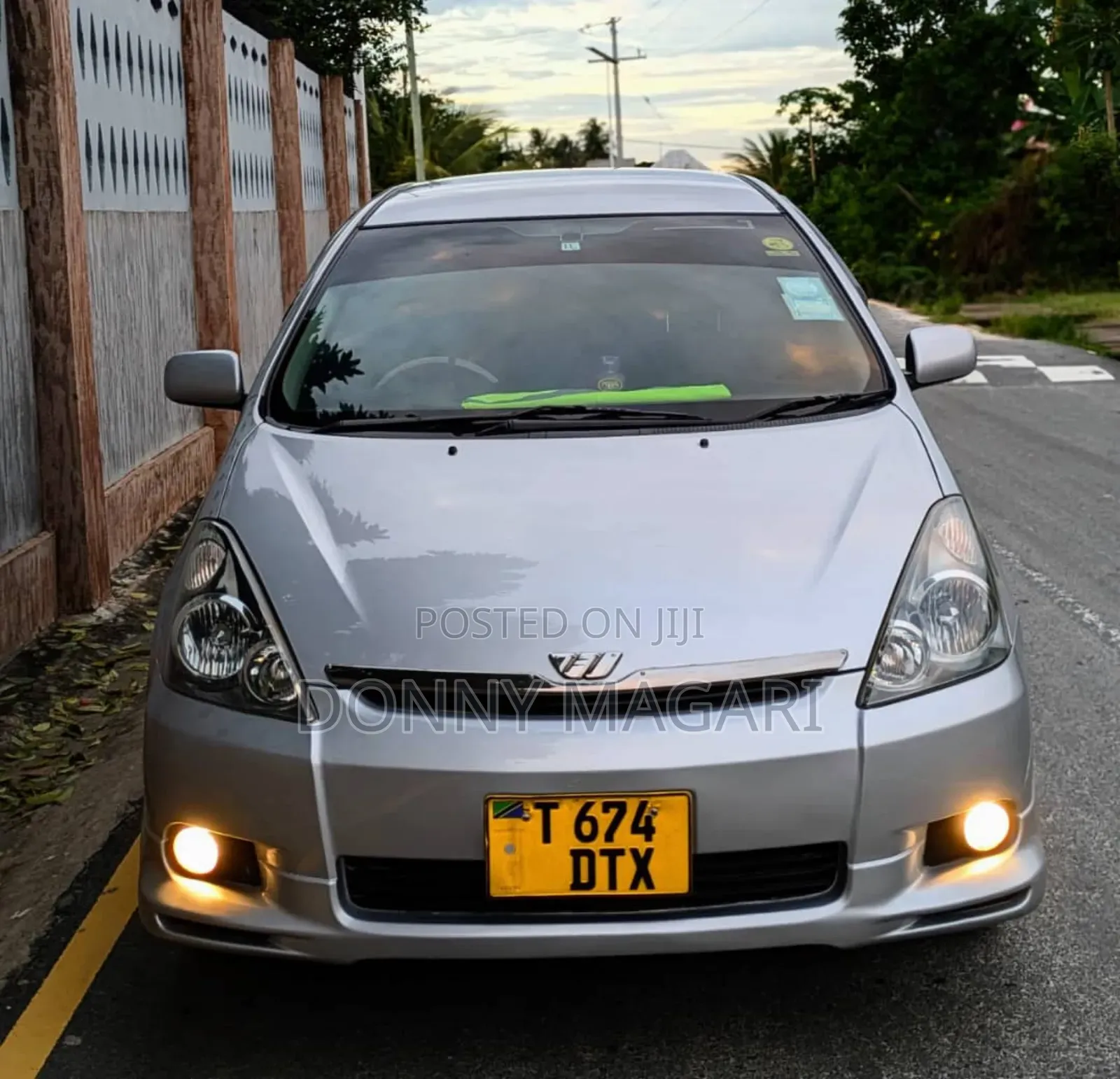 Toyota Wish 2004 Silver