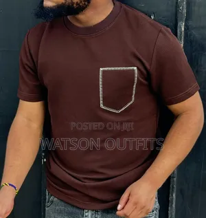 T-Shirts Classical Ya Alama Ya Mfuko Kifuani