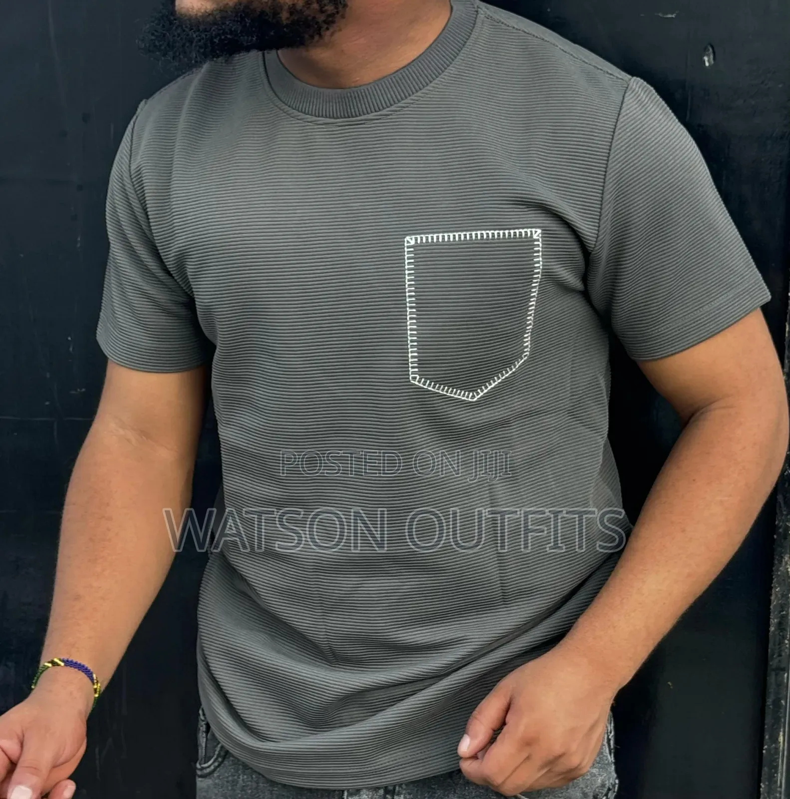 T-Shirts Classical Ya Alama Ya Mfuko Kifuani