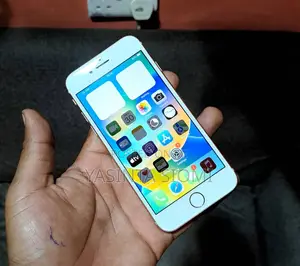 Apple iPhone 8 64 GB White