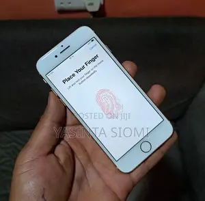 Apple iPhone 8 64 GB White