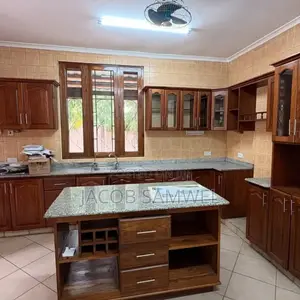 5bdrm House in Oysterbay, Kinondoni for rent