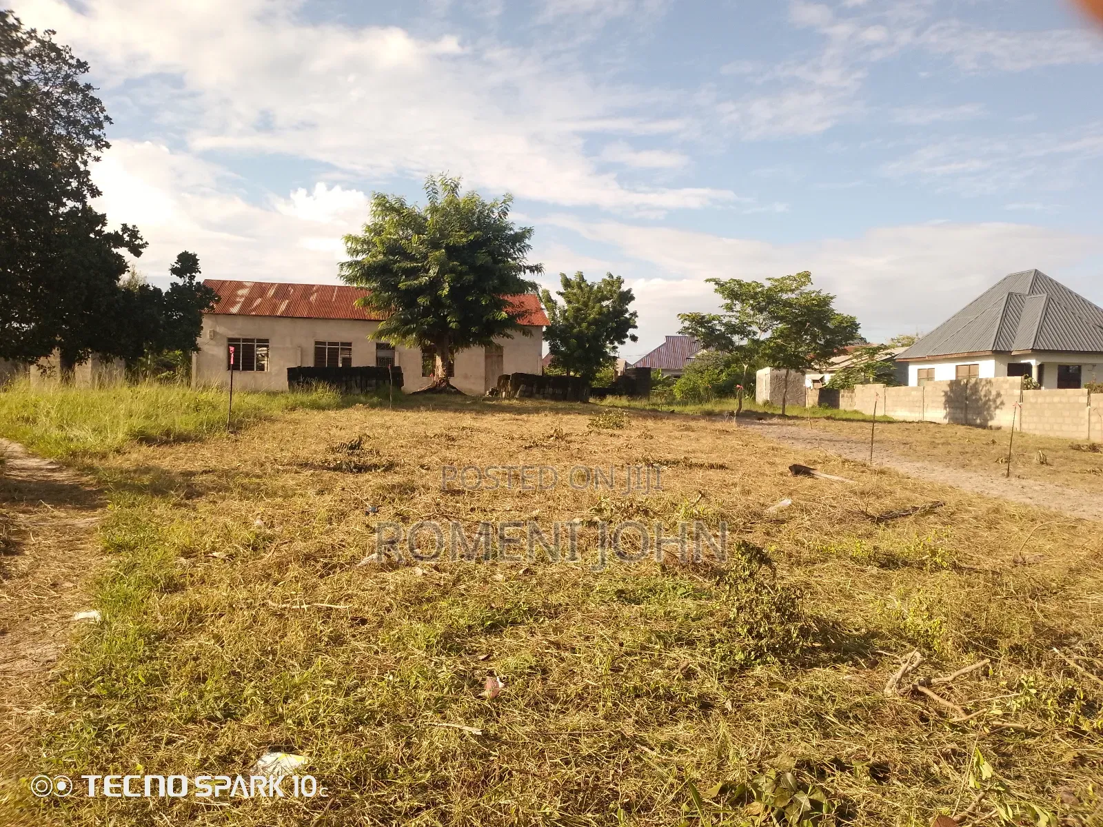 Kiwanja Mita 13 Kwa Mita 10 Kinauzwa Milion 3.5 Majohe Rada.