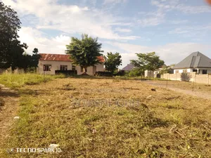 Kiwanja Mita 13 Kwa Mita 10 Kinauzwa Milion 3.5 Majohe Rada.