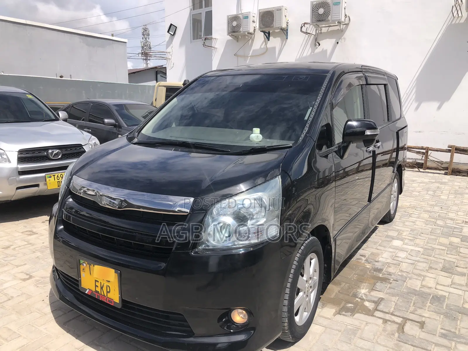 Toyota Noah 2008 Black