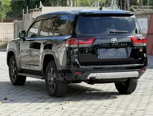New Toyota Land Cruiser 2023 Matt Black