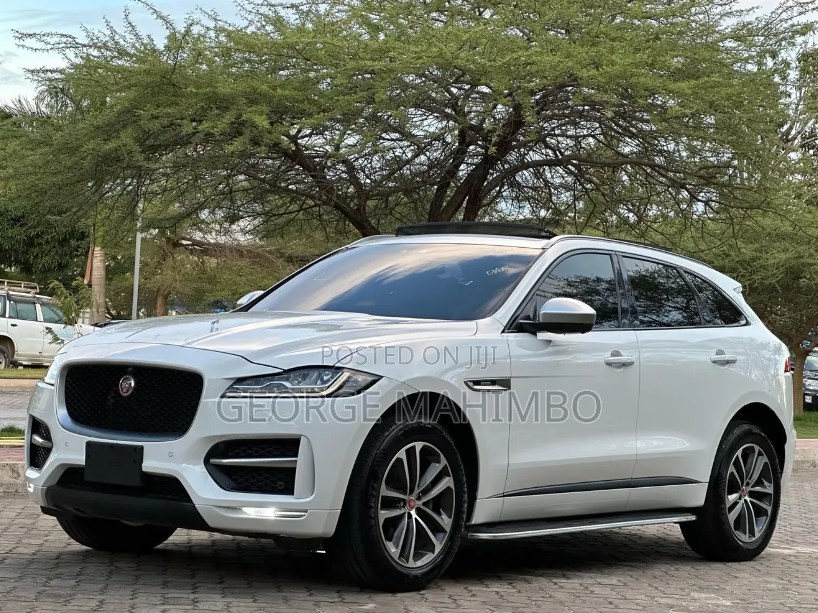 Jaguar F-Pace 2017 White