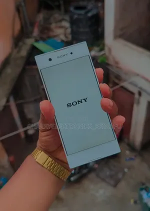 Photo - Sony Xperia XA1 32 GB White