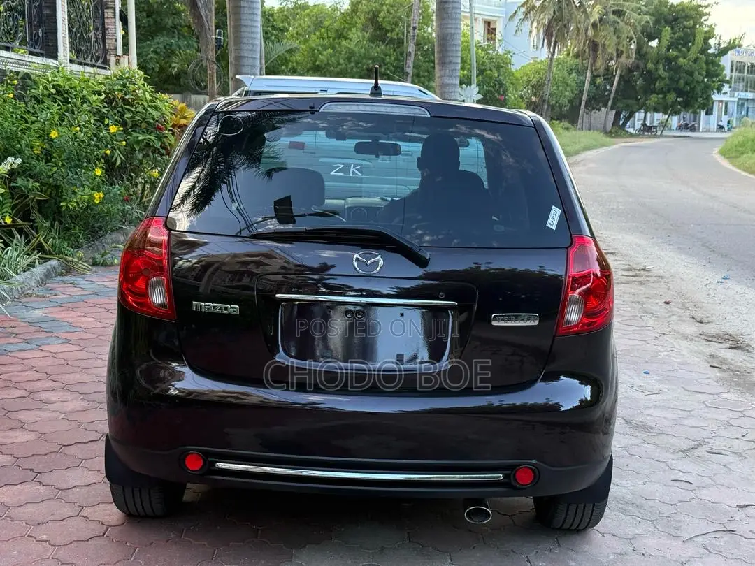 Mazda Verisa 2010 Burgundy