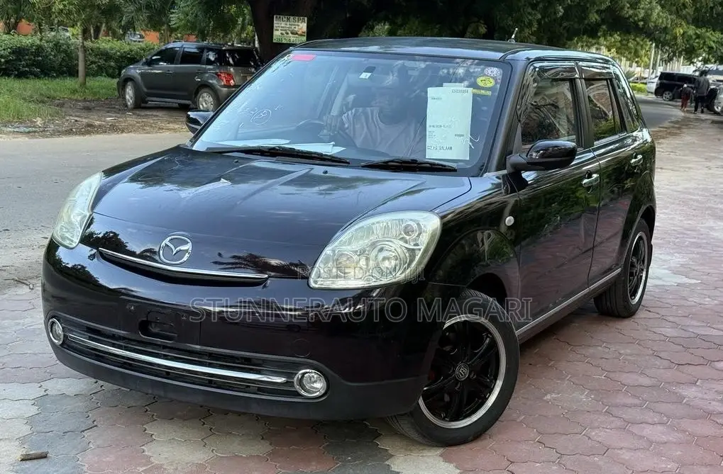 Mazda Verisa 2010 Black