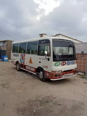 Nissan Civilian 2002 White