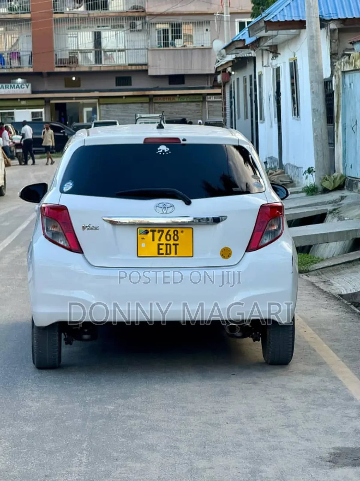 Toyota Vitz 2013 White