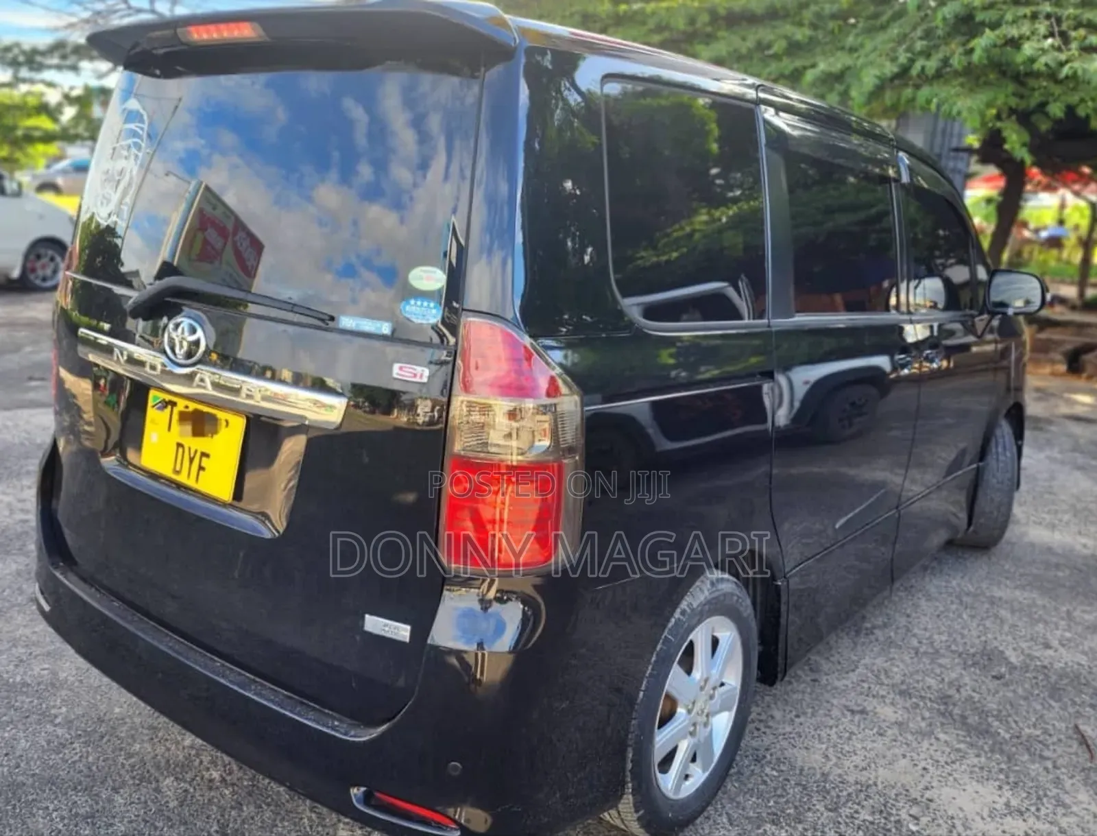 Toyota Noah 2008 Black