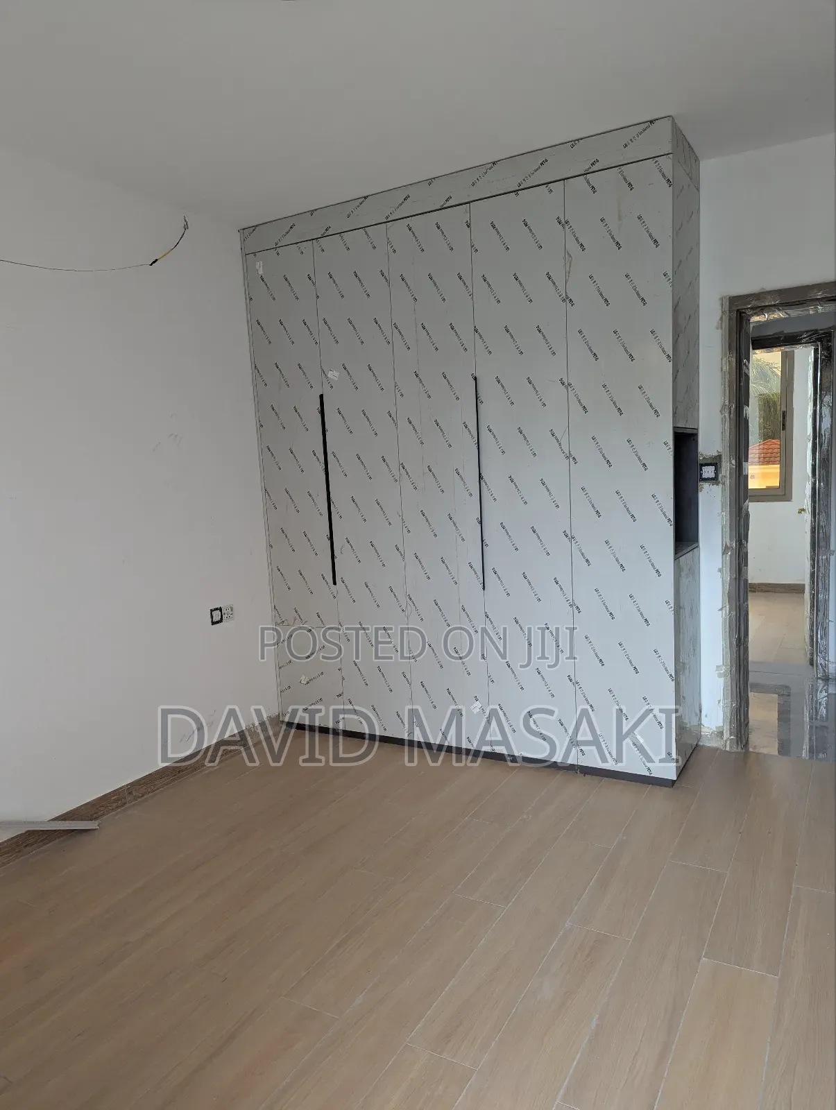 3bdrm Apartment in Garden, Oyster Bay for sale